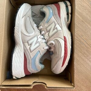 New Balance 2002r
